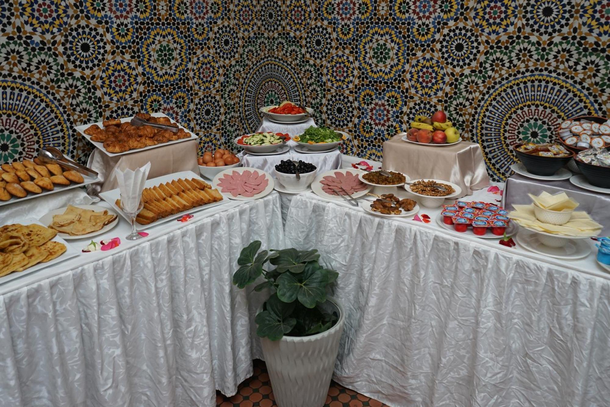 Hotel Nouzha Fes Exterior photo