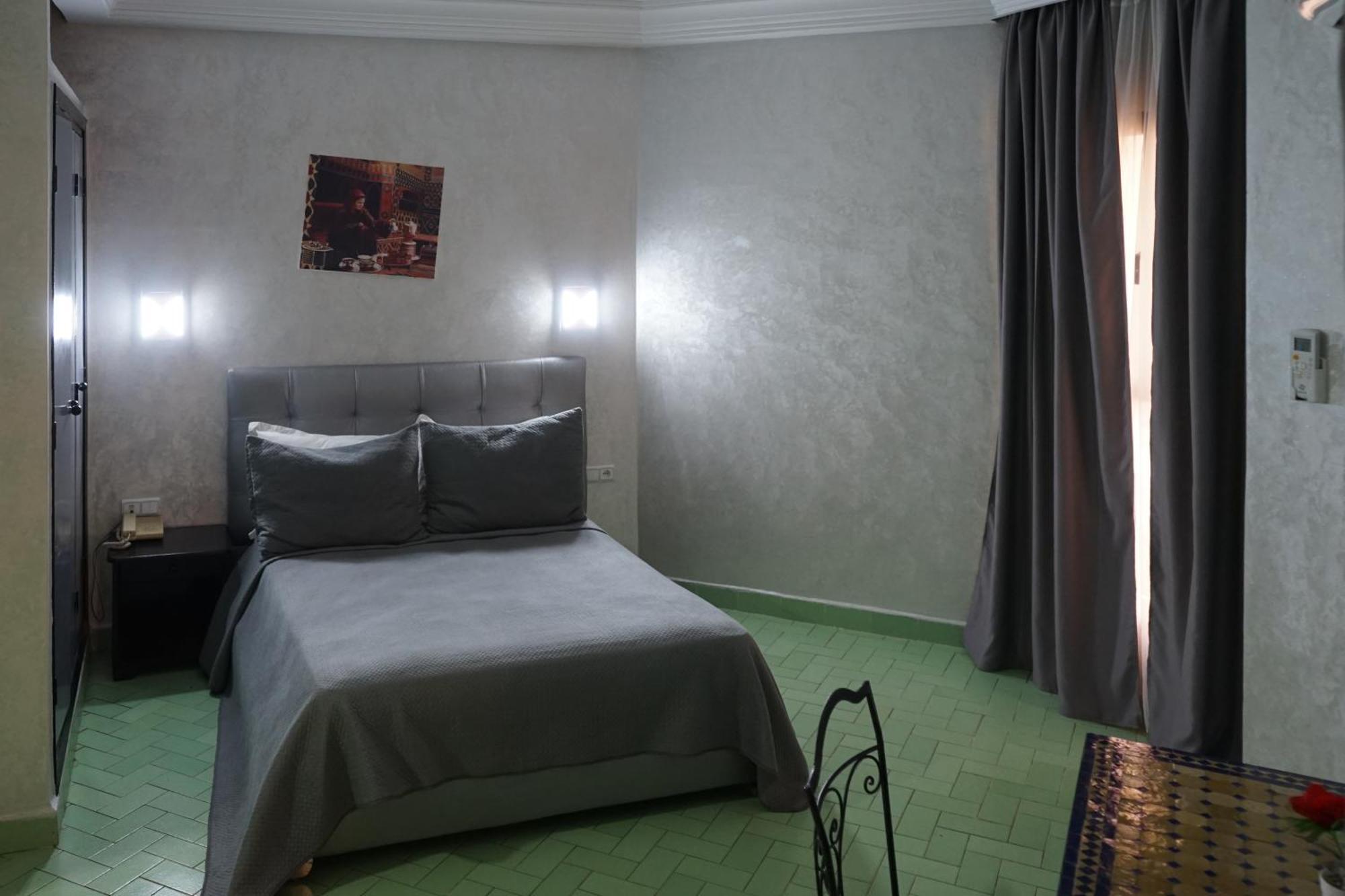 Hotel Nouzha Fes Exterior photo