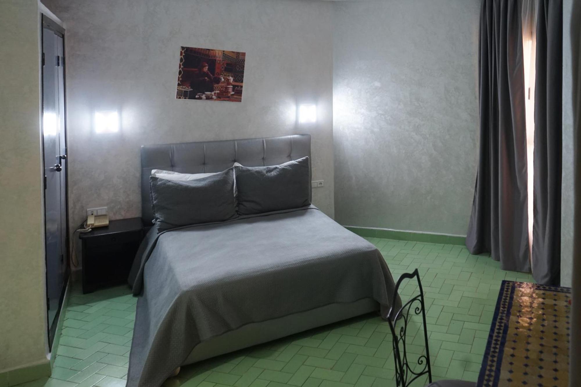 Hotel Nouzha Fes Exterior photo